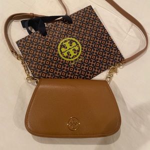 AUTHENTIC TORY BURCH CROSSBODY PEBBLED LEATHER BAG